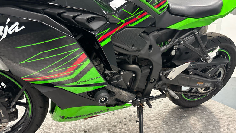 Kawasaki Ninja Zx 4 ZX400SRFNN (24MY)